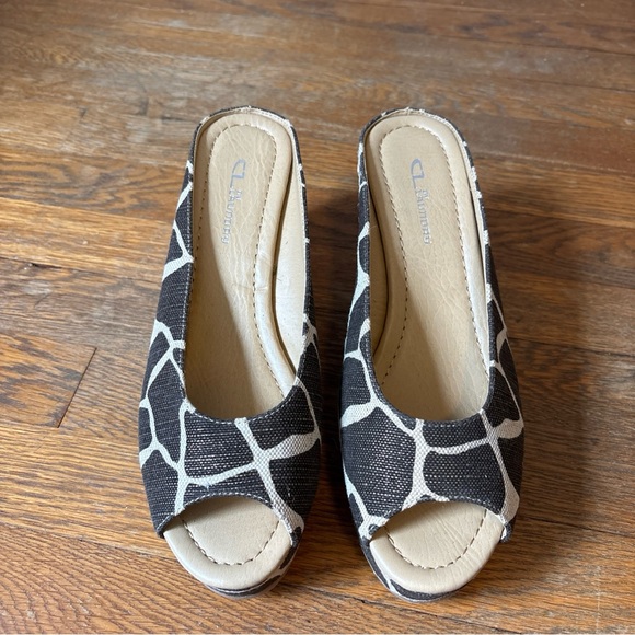 CL by Laundry Black and Cream Peep Toe Mules - Picture 1 of 5